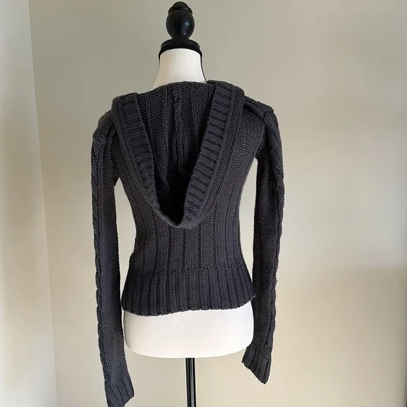 Hooded knit sweater - Picture 2 of 2